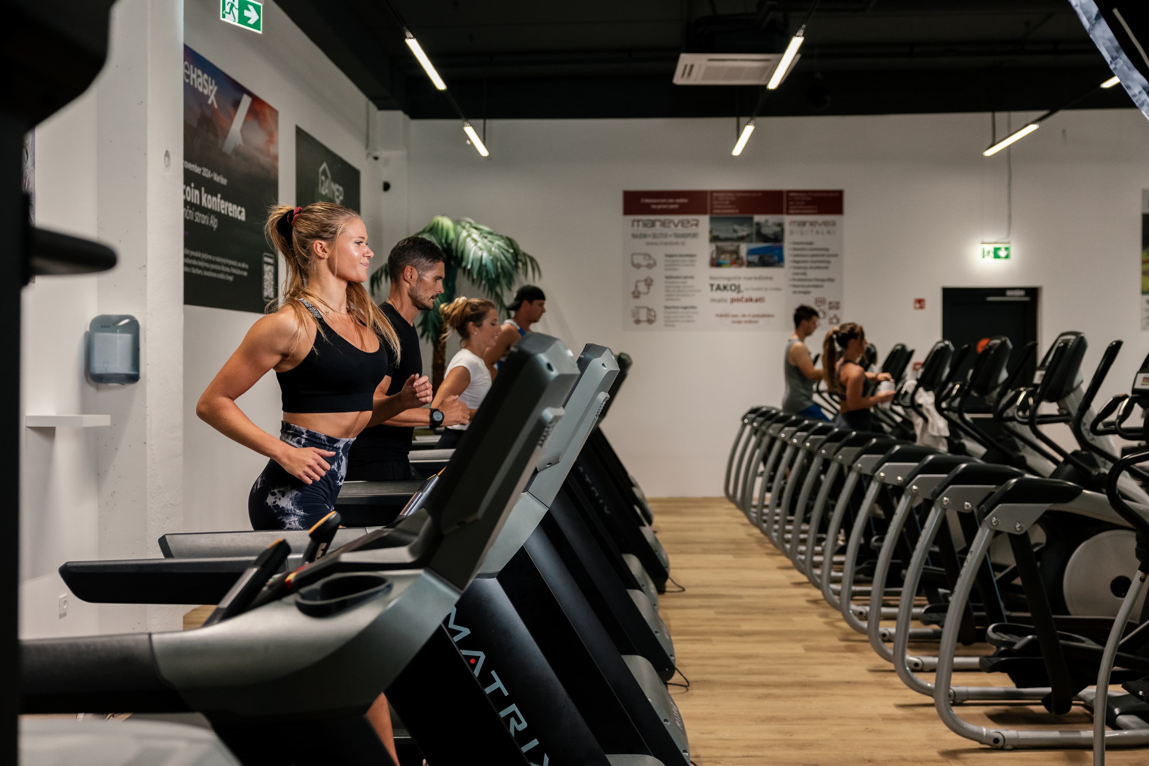 Erasmus students at Unifit